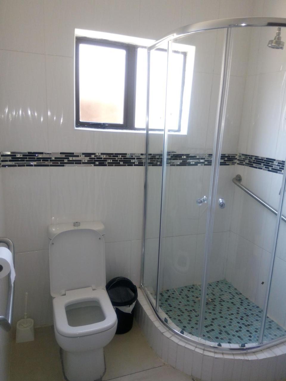 Eros Guest Inn Francistown Zewnętrze zdjęcie
